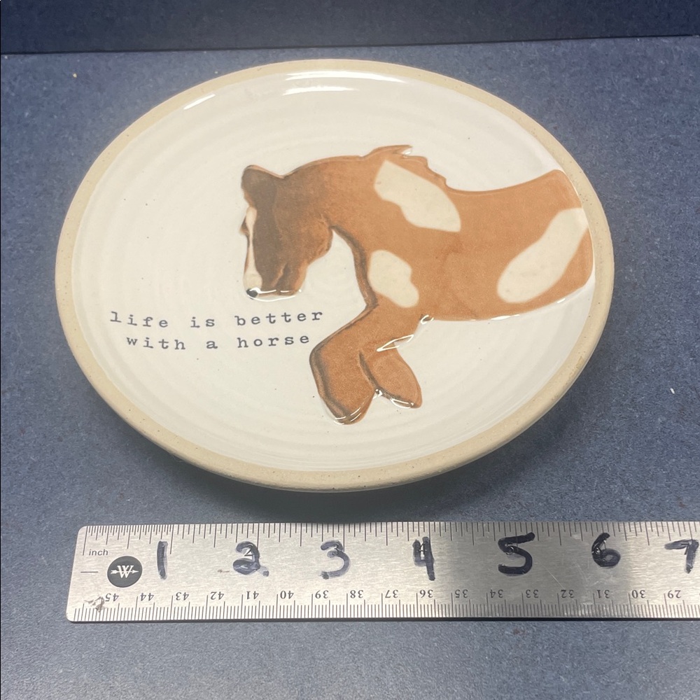Mud pie  Ceramic Horse Art Plate - Brown and Cream